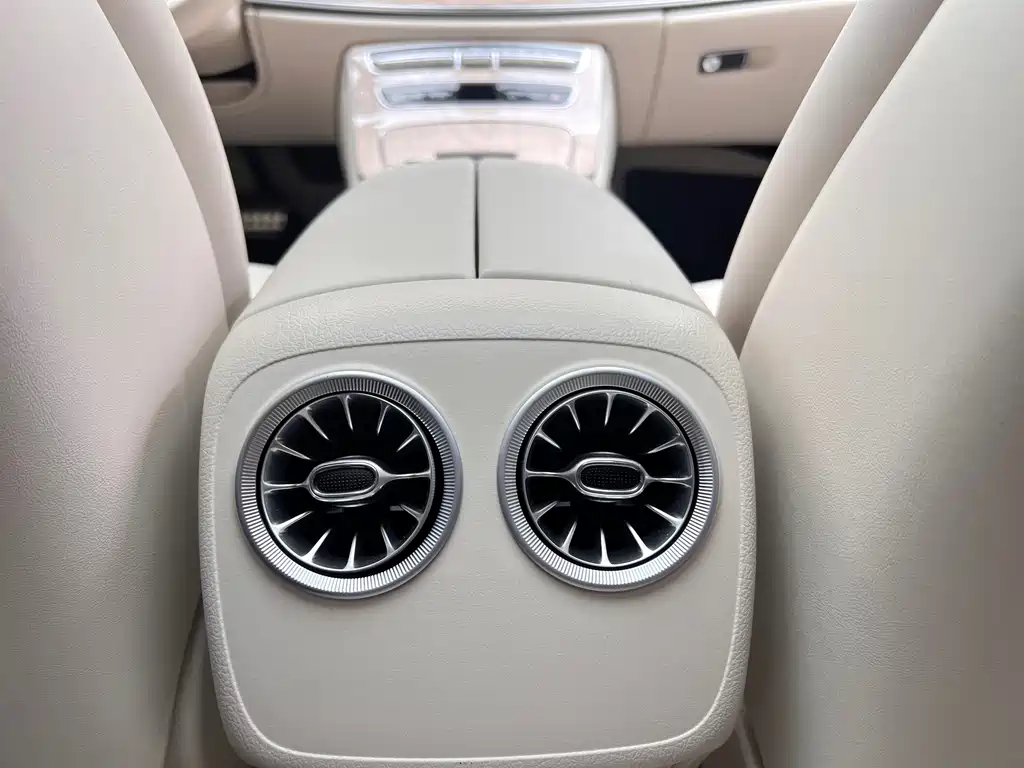 Mercedes-Benz E-Class 2023 — фото 14