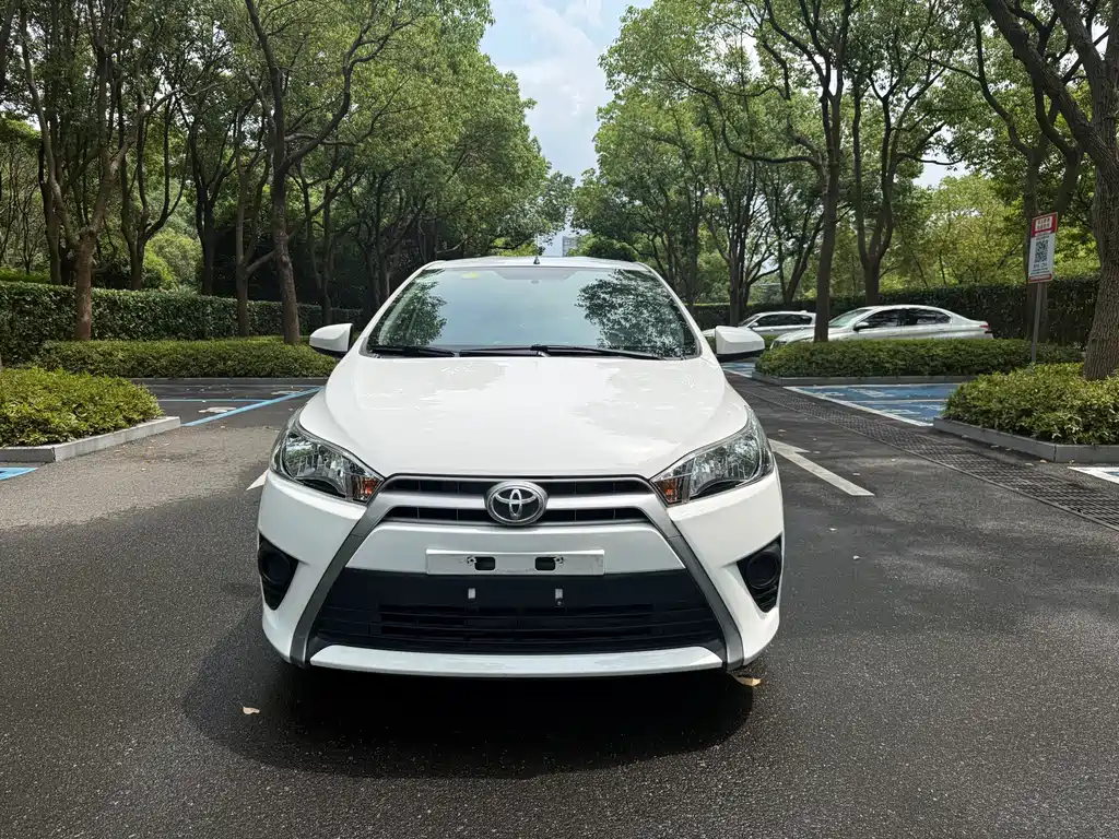 Toyota Yaris L 2016
