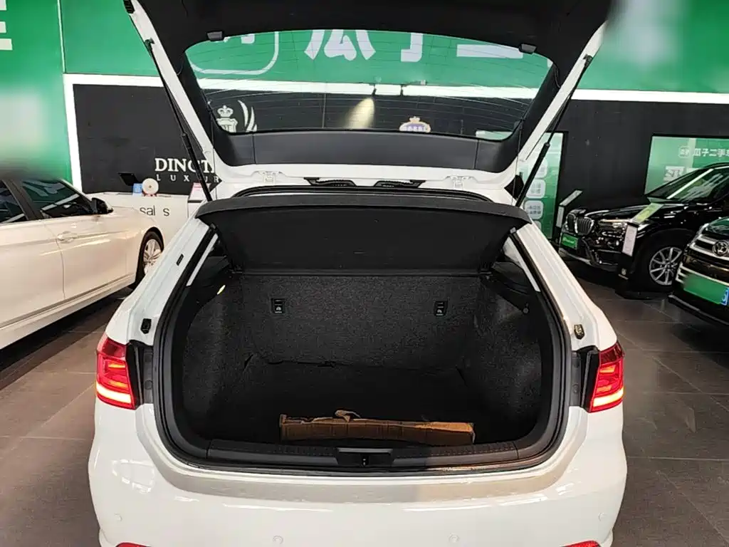 Volkswagen Gran Lavida 2015 — фото 19