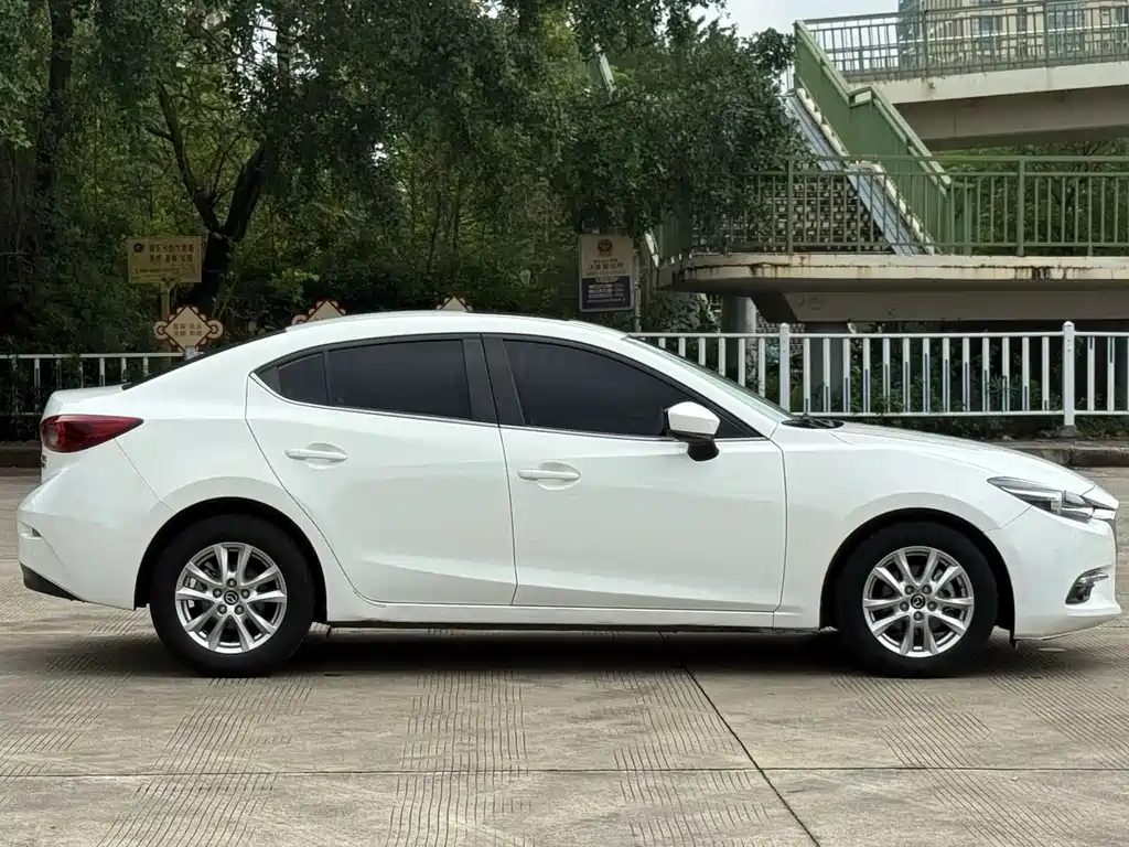 Mazda 3 Angkesela 2019 — фото 8