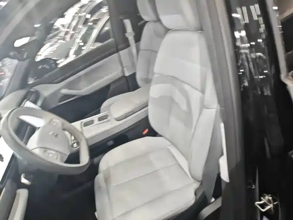 NIO ES8 2023