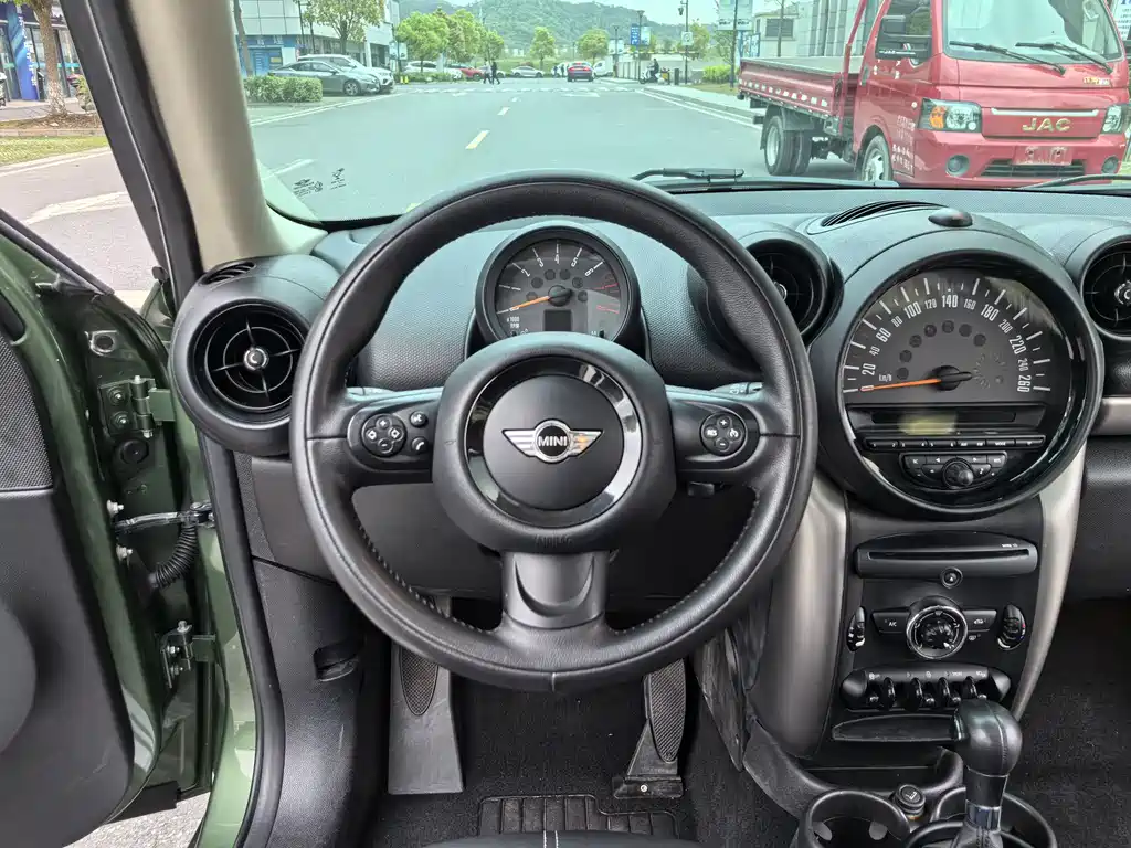 MINI Countryman 2014 — фото 14