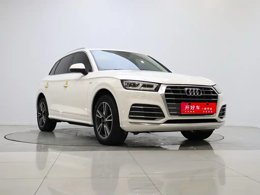 Audi Q5L 2020 — фото 6