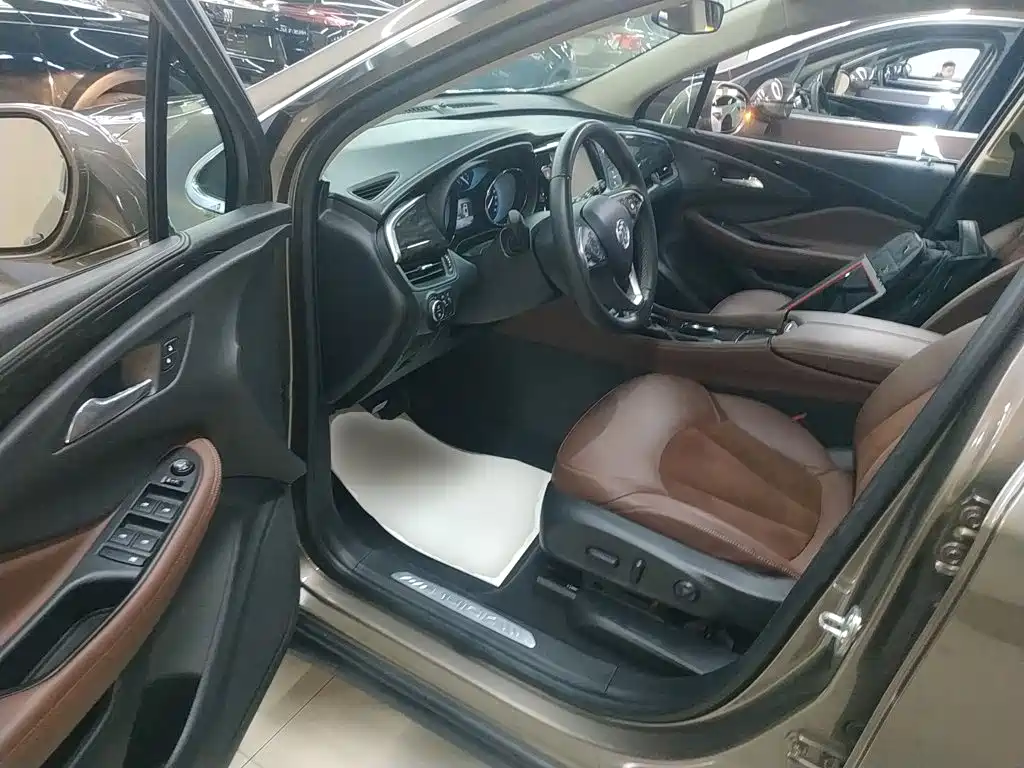 Buick Envision Plus 2016 — фото 12