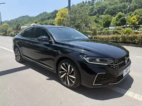 Volkswagen Passat 2022