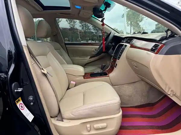 Toyota Crown 2005