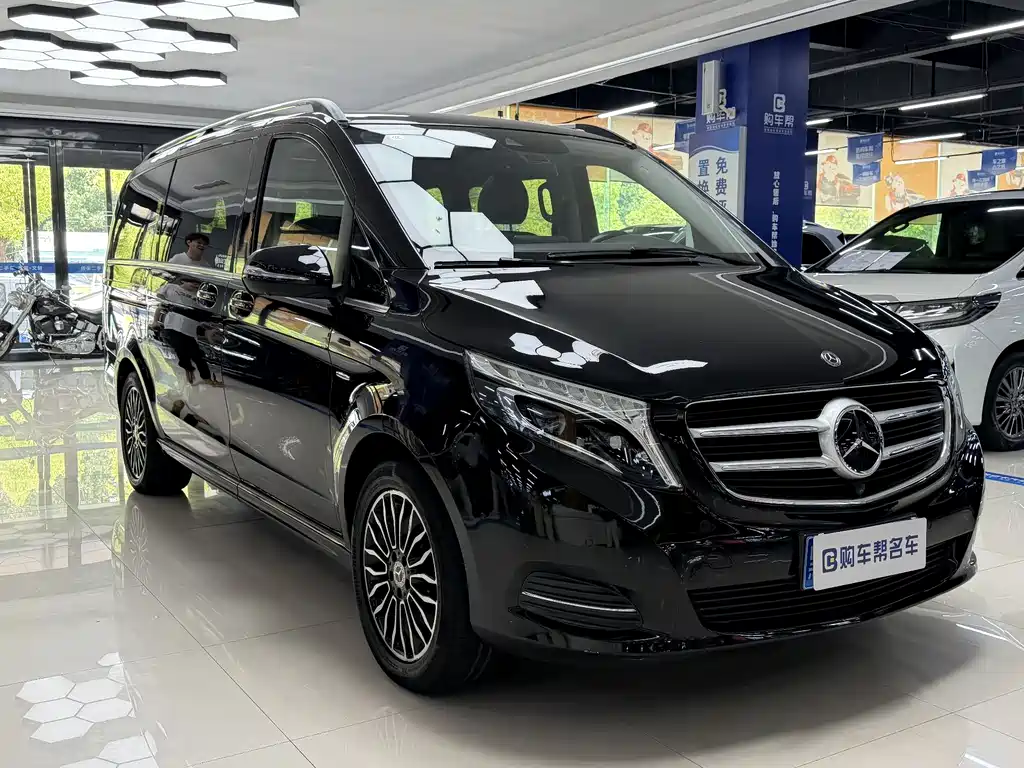 Mercedes-Benz V-Class 2020 — фото 3