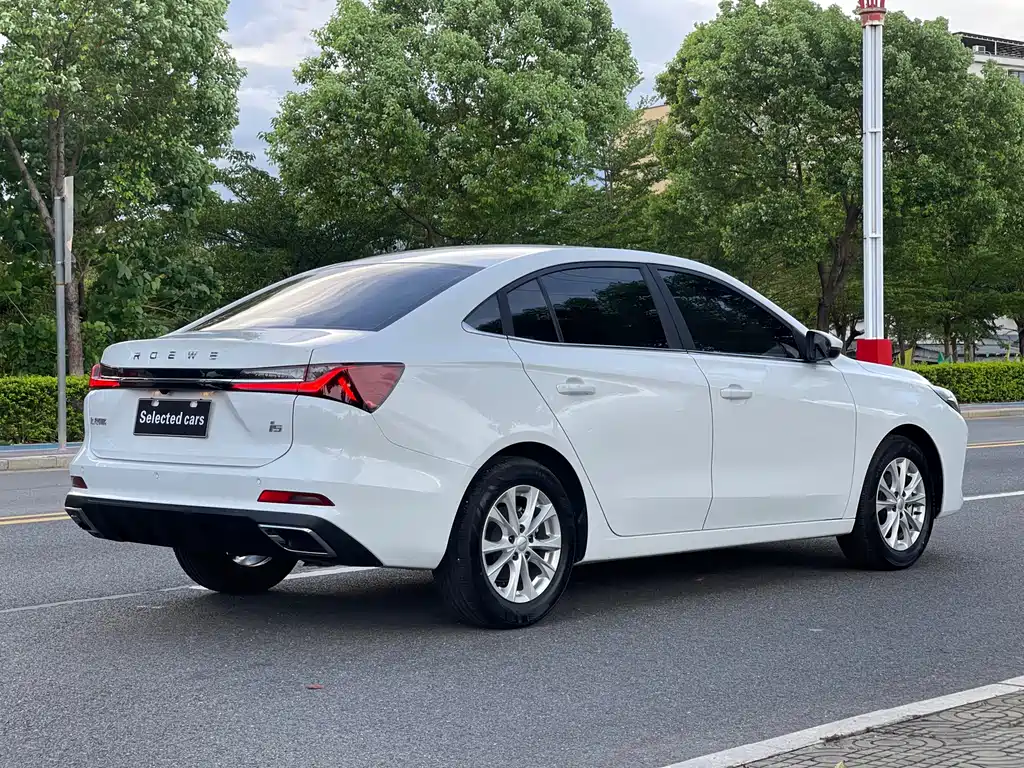 Roewe i5 2025