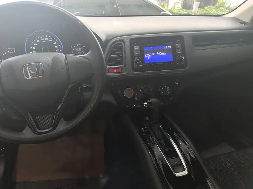 Honda Vezel 2015 — фото 10