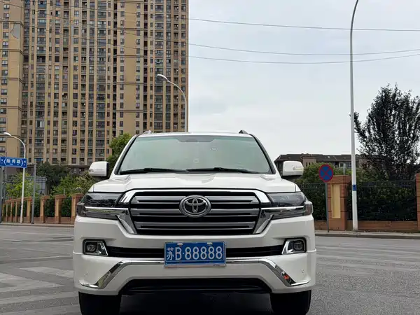 Toyota Land Cruiser 2010