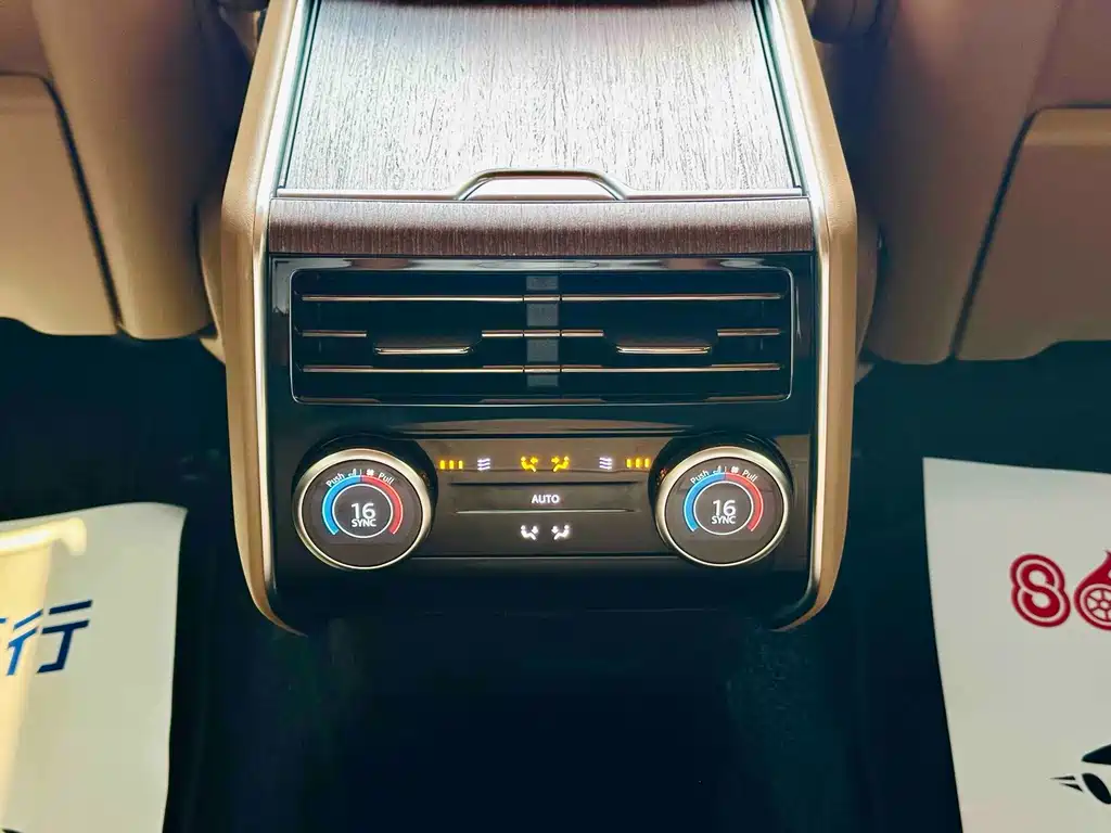 Land Rover Range Rover 2025 — фото 15