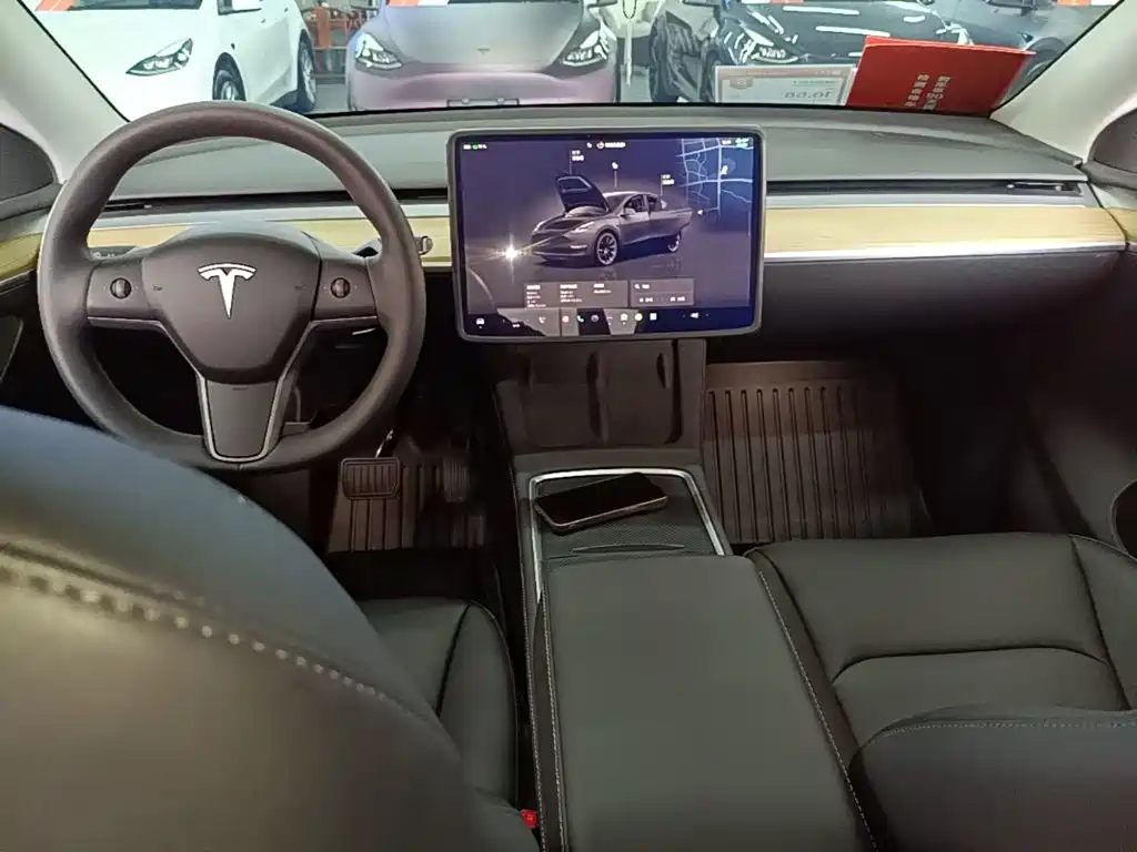 Tesla Model Y 2023 — фото 10