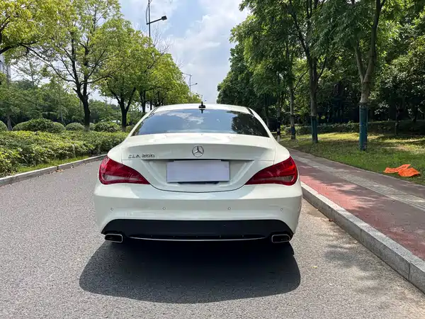 Mercedes-Benz CLA 2015