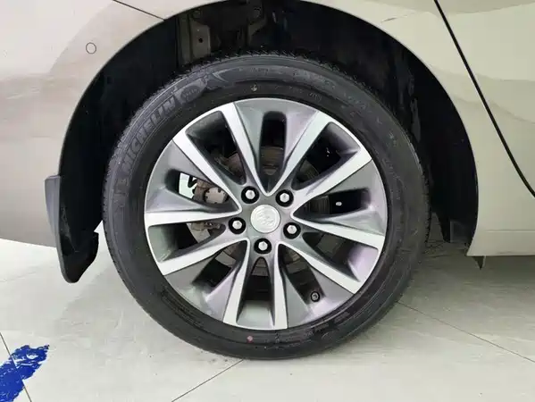 Buick GL6 2020