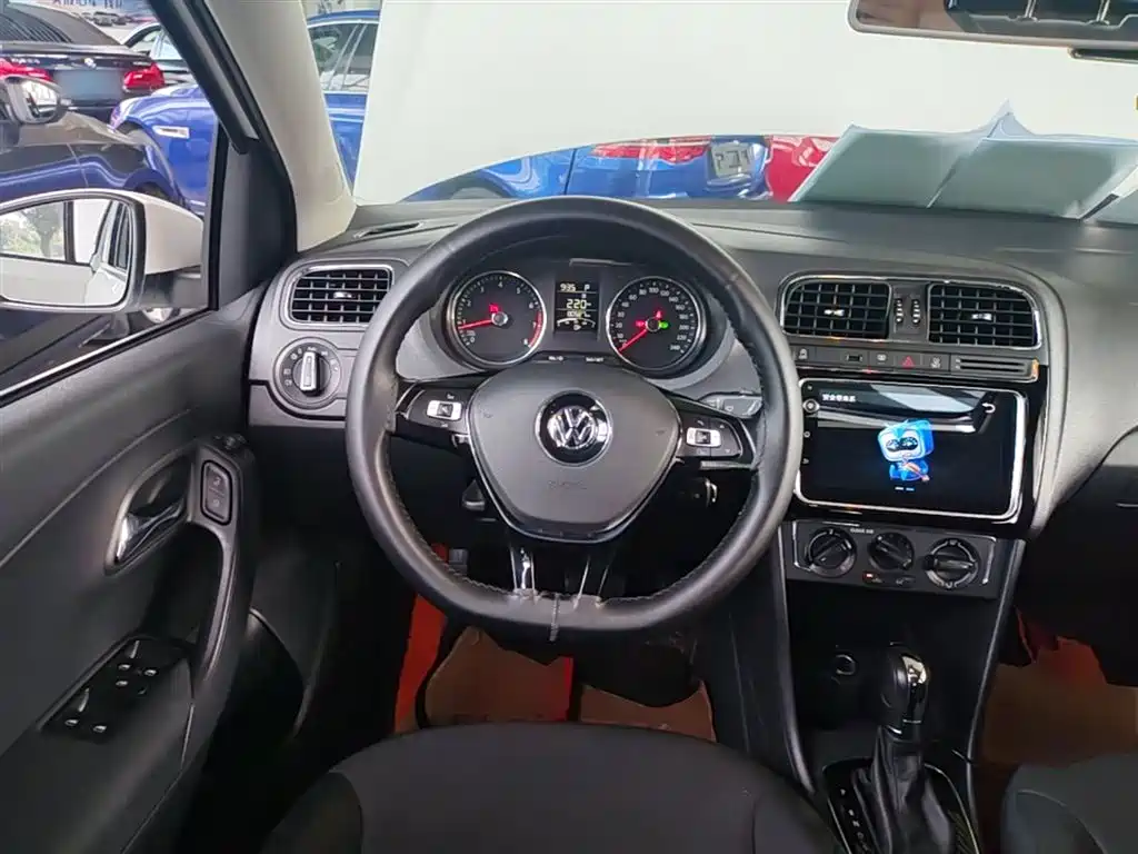 Volkswagen Polo 2019 — фото 11