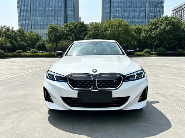 BMW i3 2024