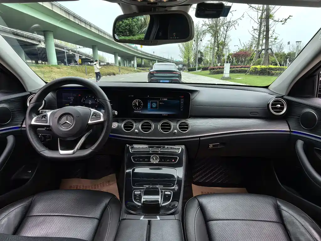 Mercedes-Benz E-Class 2016 — фото 8