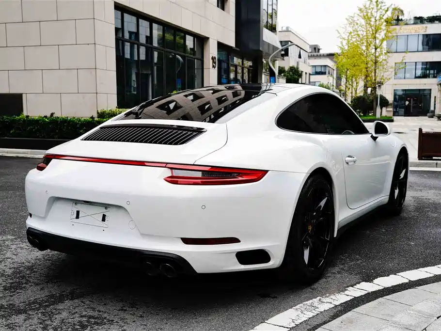 Porsche 911 2017 — фото 3