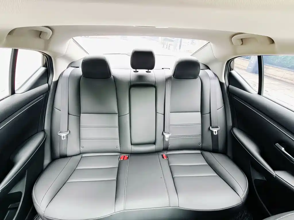 Nissan Sylphy 2020 — фото 17