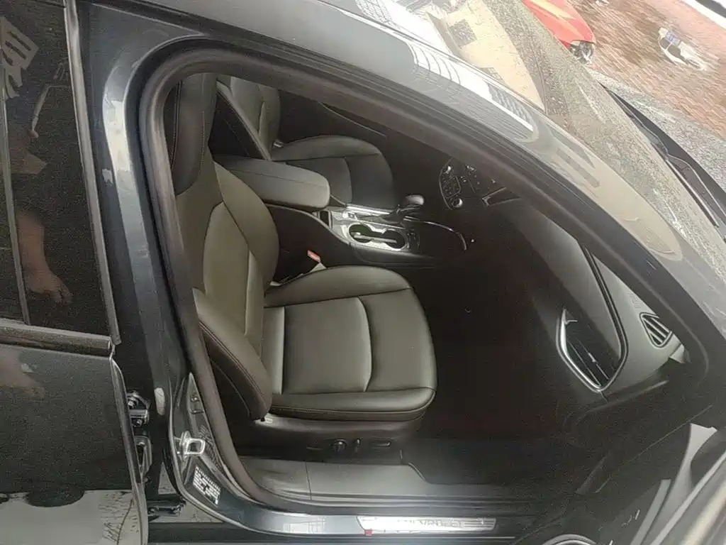 Chevrolet Malibu XL 2022 — фото 25