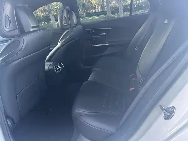 Mercedes-Benz C-Class 2022