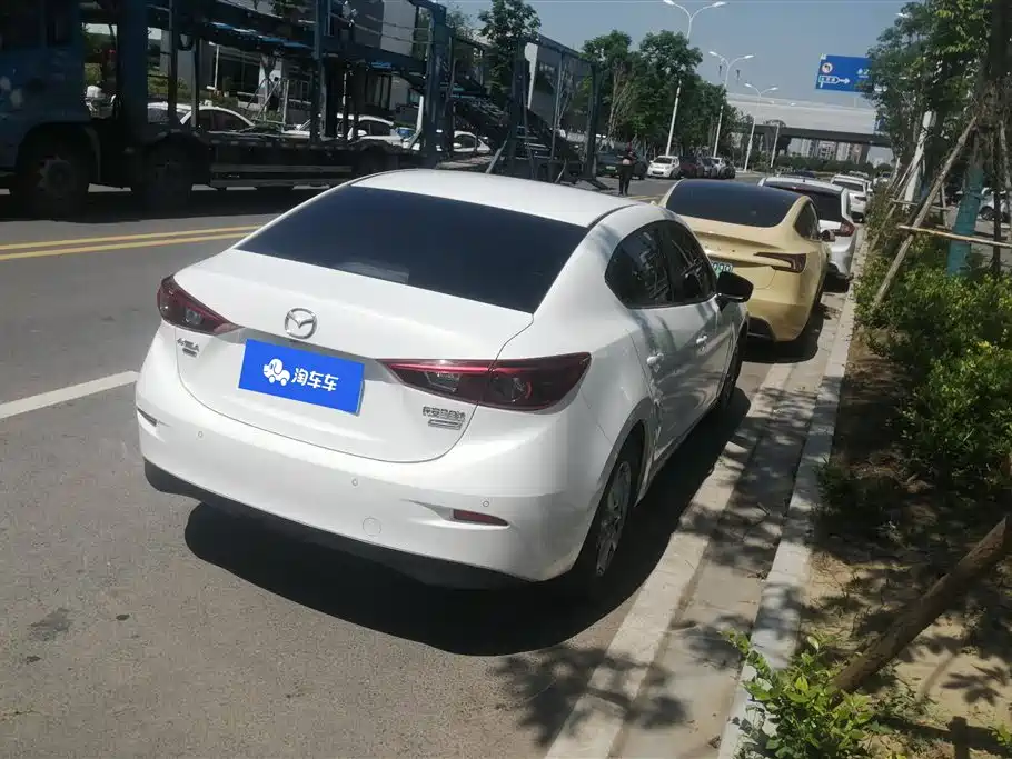 Mazda 3 Axela 2017 — фото 3
