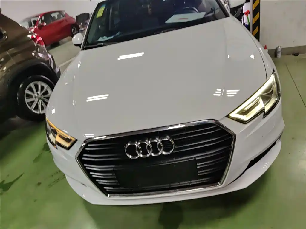 Audi A3 2018 — фото 3