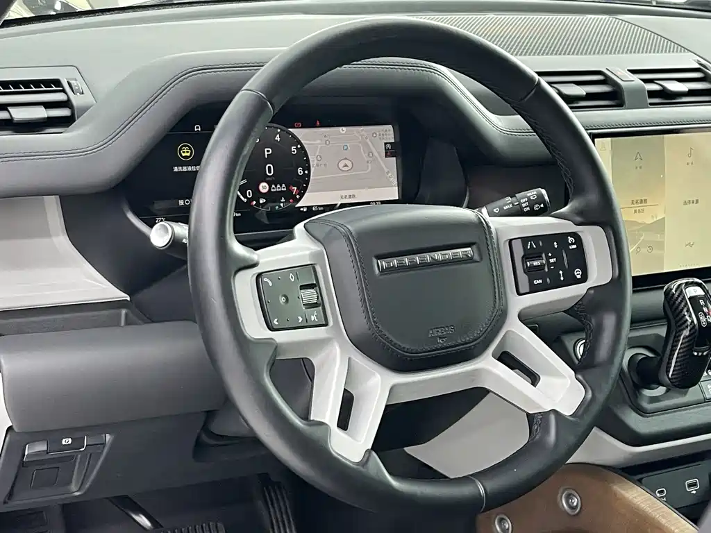 Land Rover Defender 2022