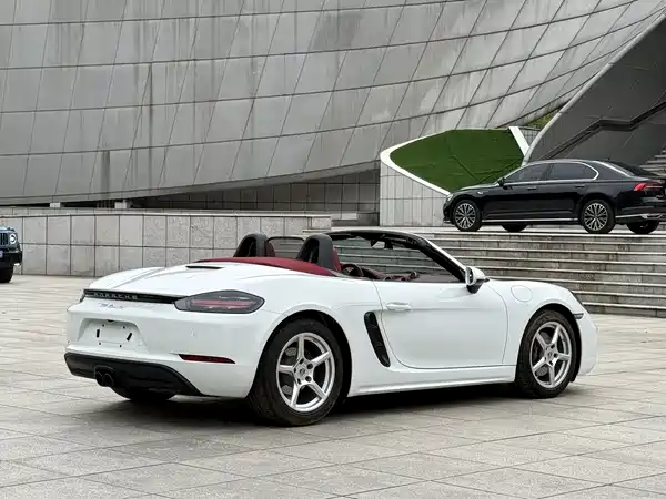 Porsche 718 2023