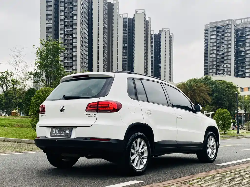 Volkswagen Tiguan 2017 — фото 7