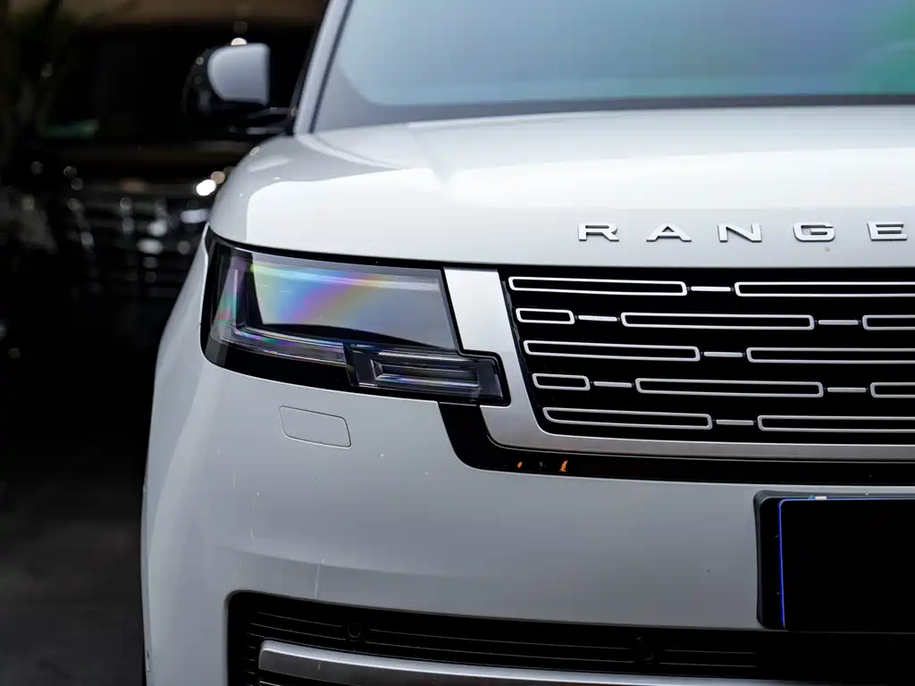 Land Rover Range Rover 2024 — фото 30