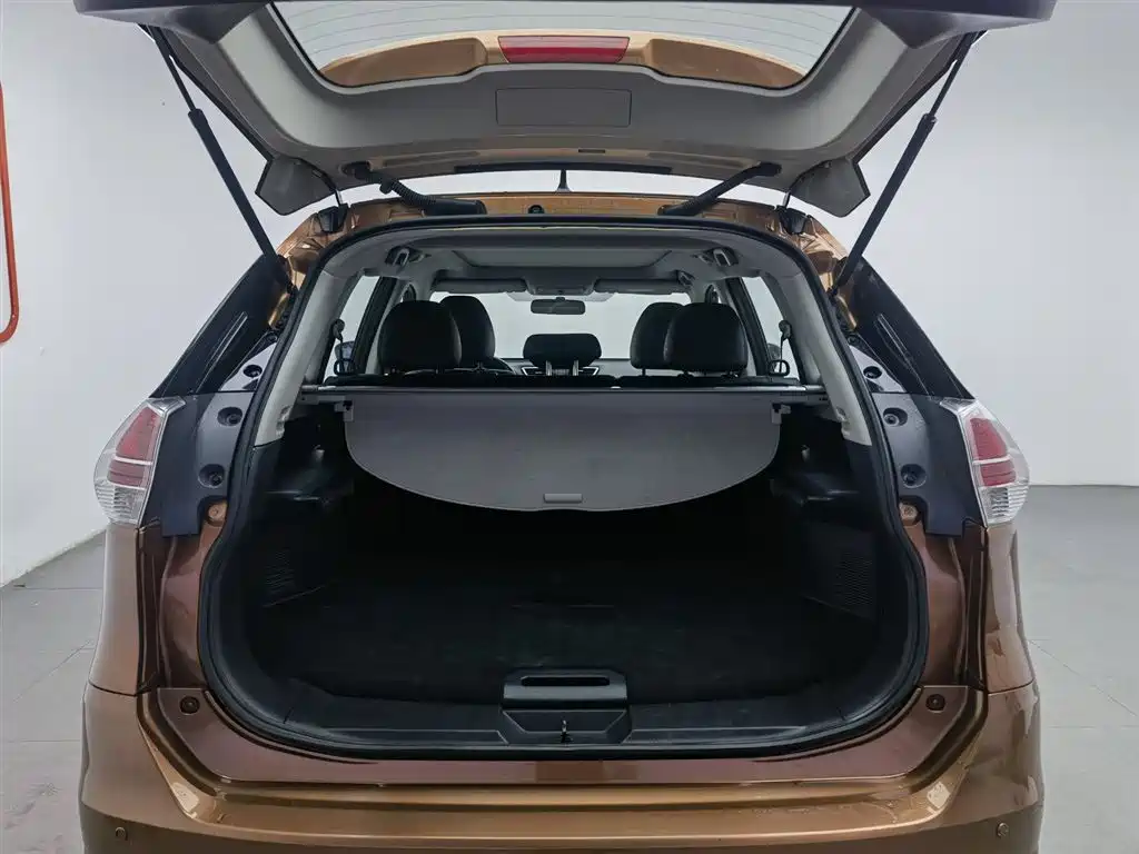 Nissan X-Trail 2015 — фото 16