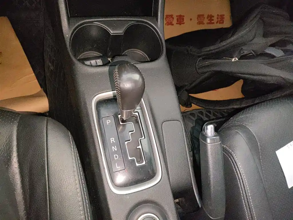 Mitsubishi Outlander 2016 — фото 14