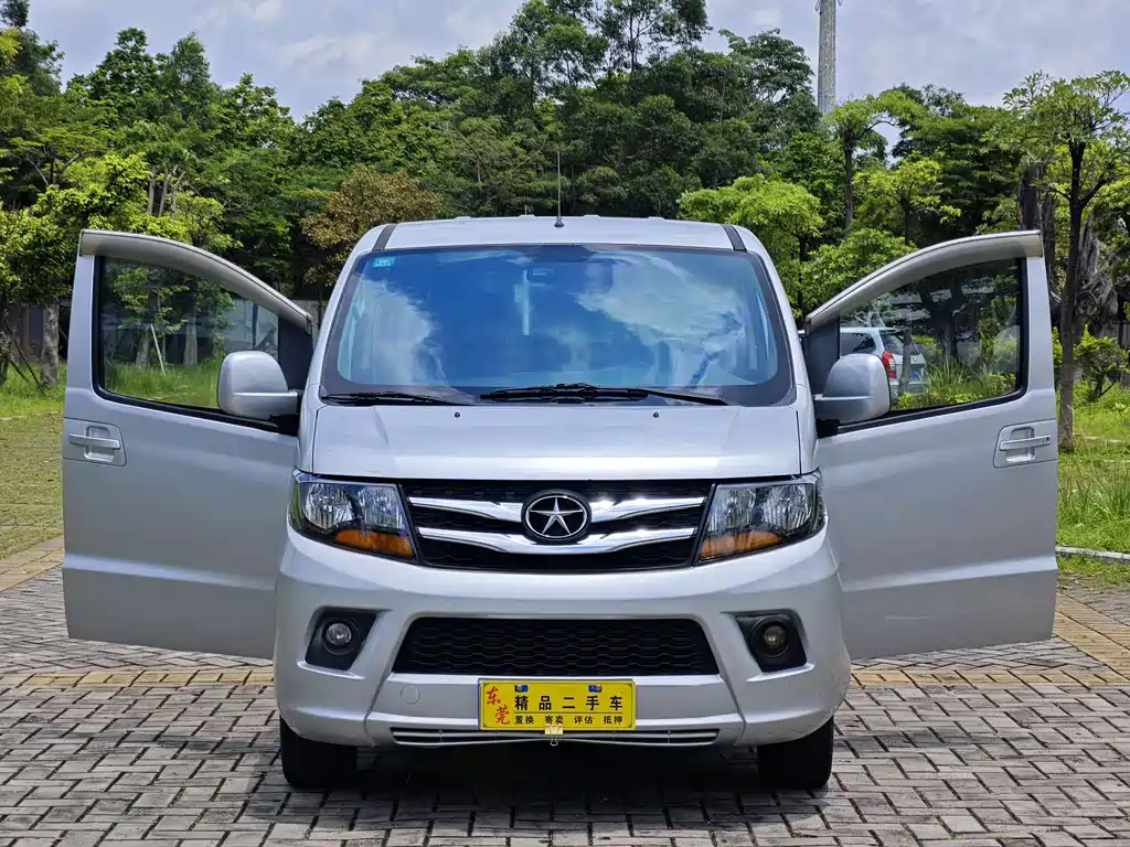 JAC Refine Refine M3 2015 — фото 11