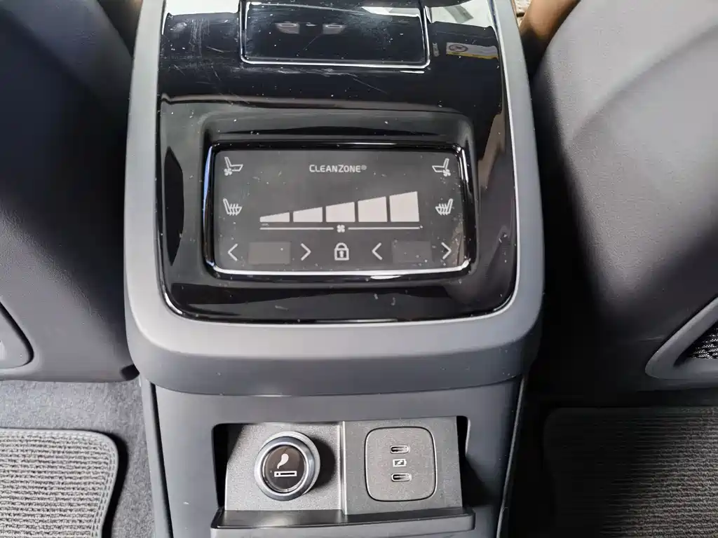 Volvo S90 PHEV 2024 — фото 12