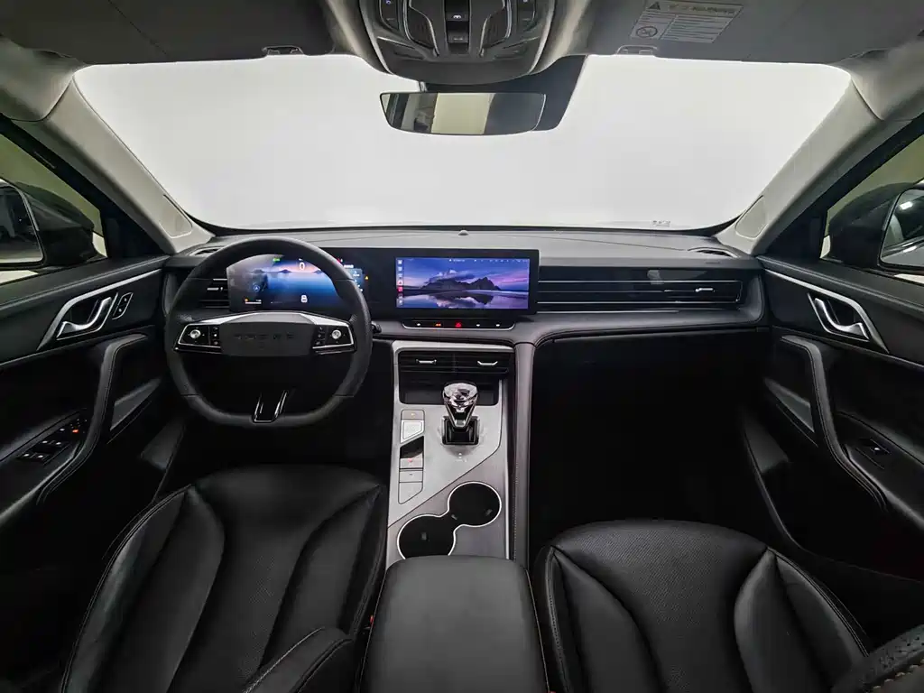 Roewe RX5 2023 — фото 12