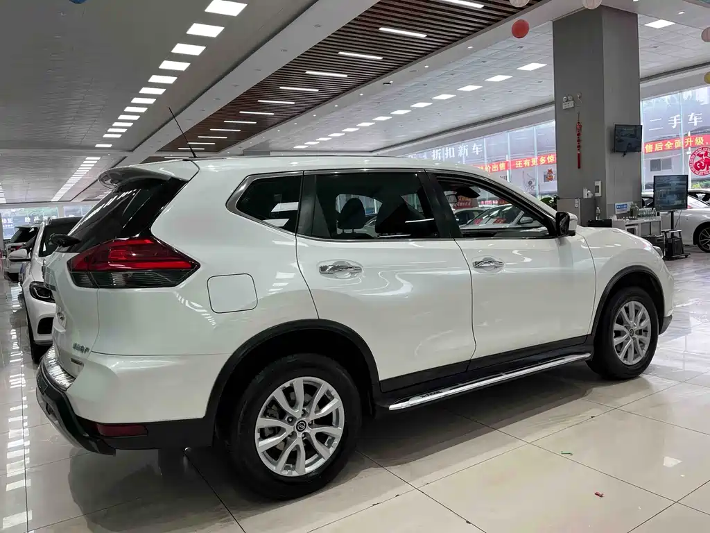 Nissan X-Trail 2018 — фото 15