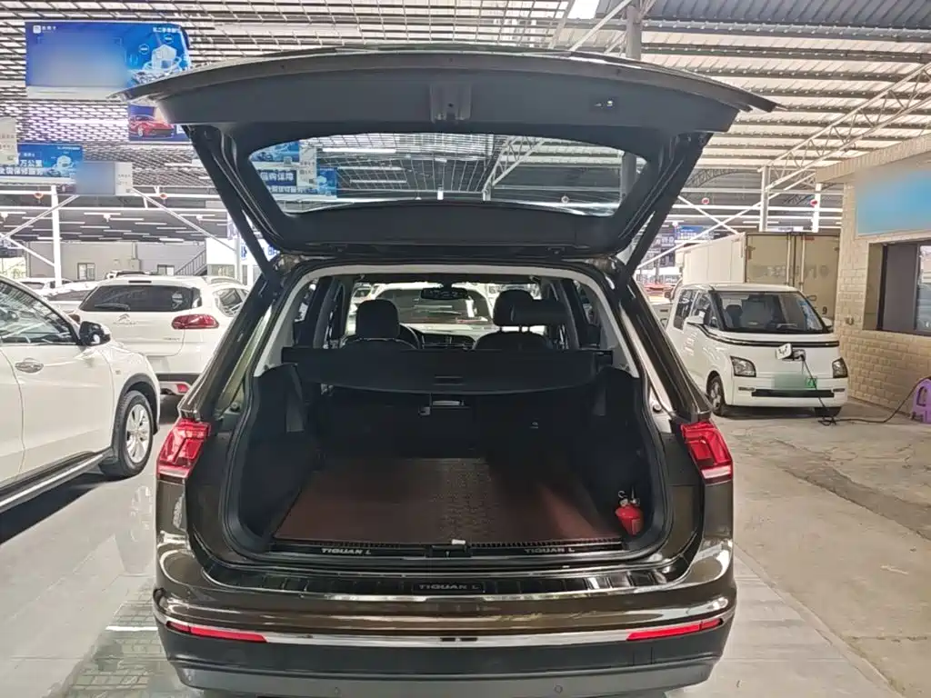 Volkswagen Tiguan L 2019 — фото 19