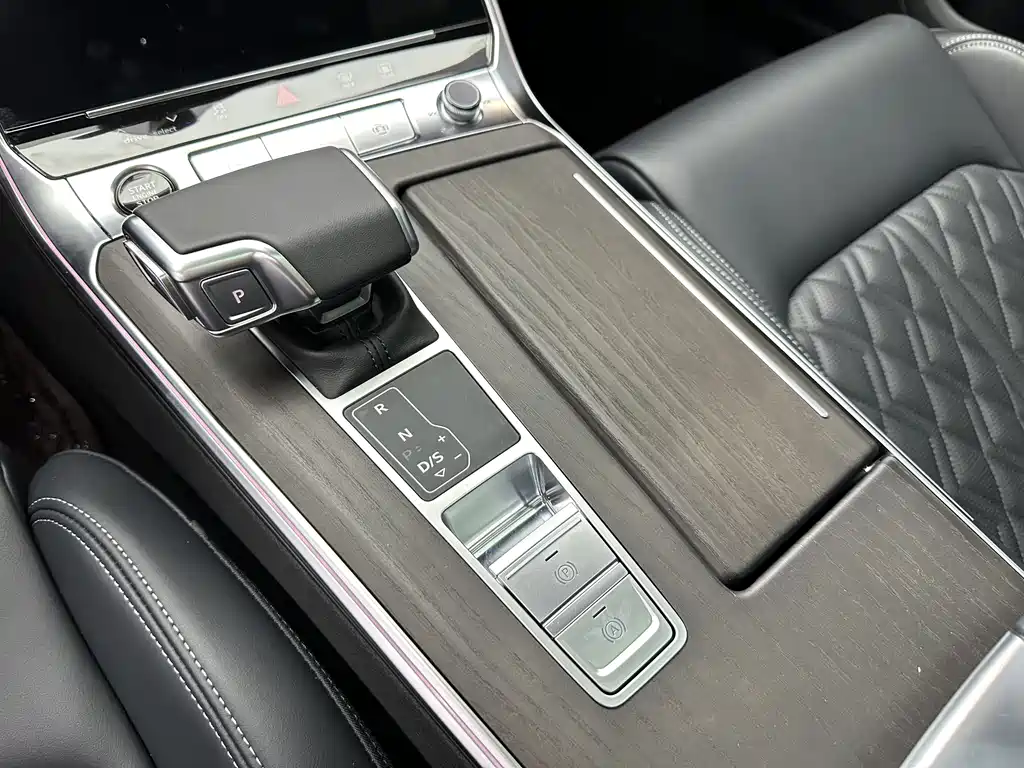 Audi A6L 2025 — фото 18
