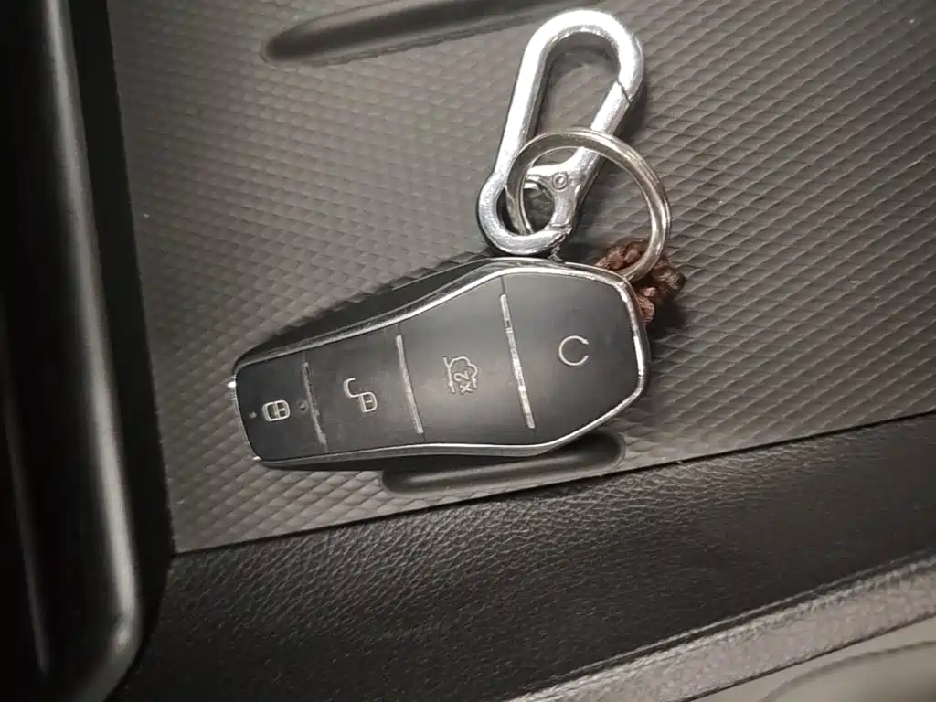 BYD Seal 05 DM-i 2025 — фото 9