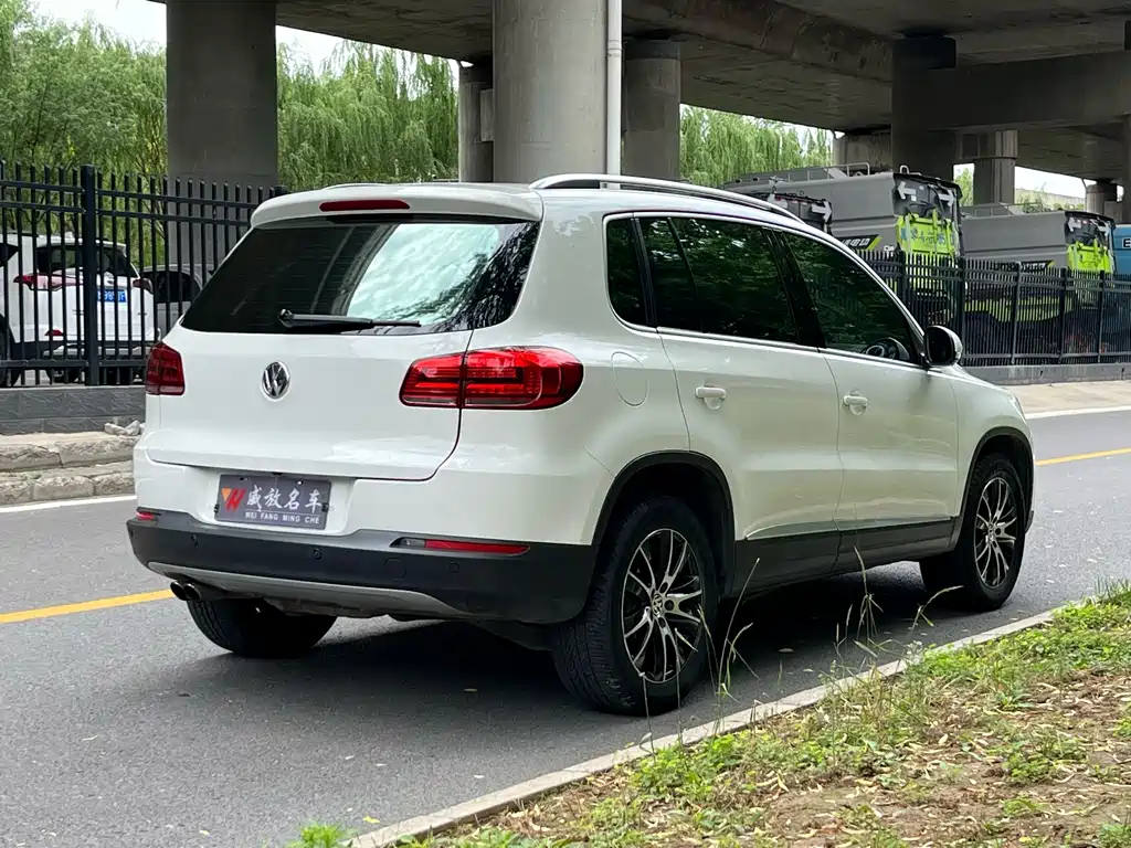 Volkswagen Tiguan 2015 — фото 4