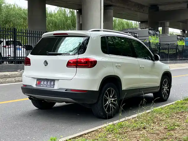 Volkswagen Tiguan 2015