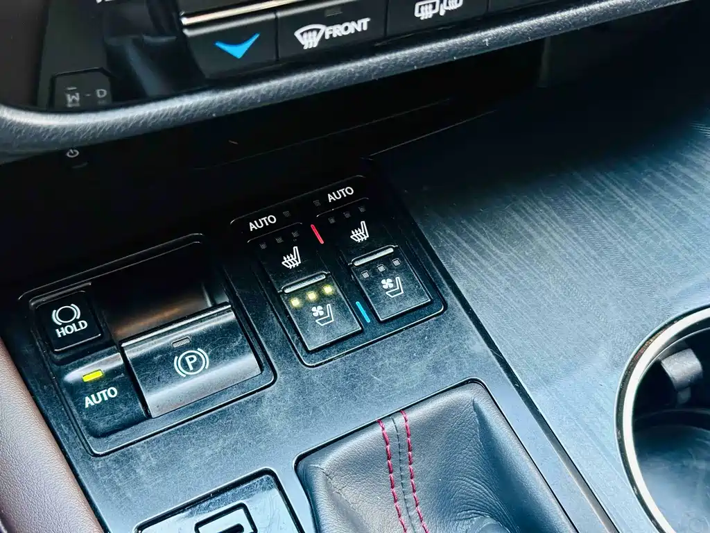 Lexus RX 2019 — фото 12