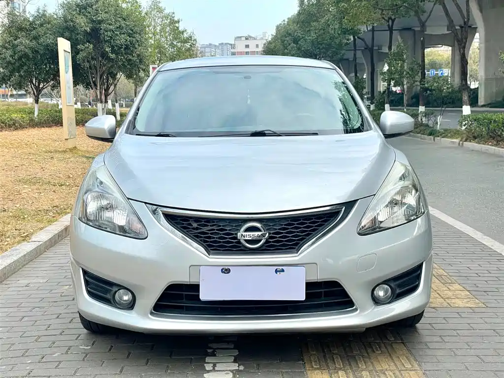 Nissan Tiida 2011