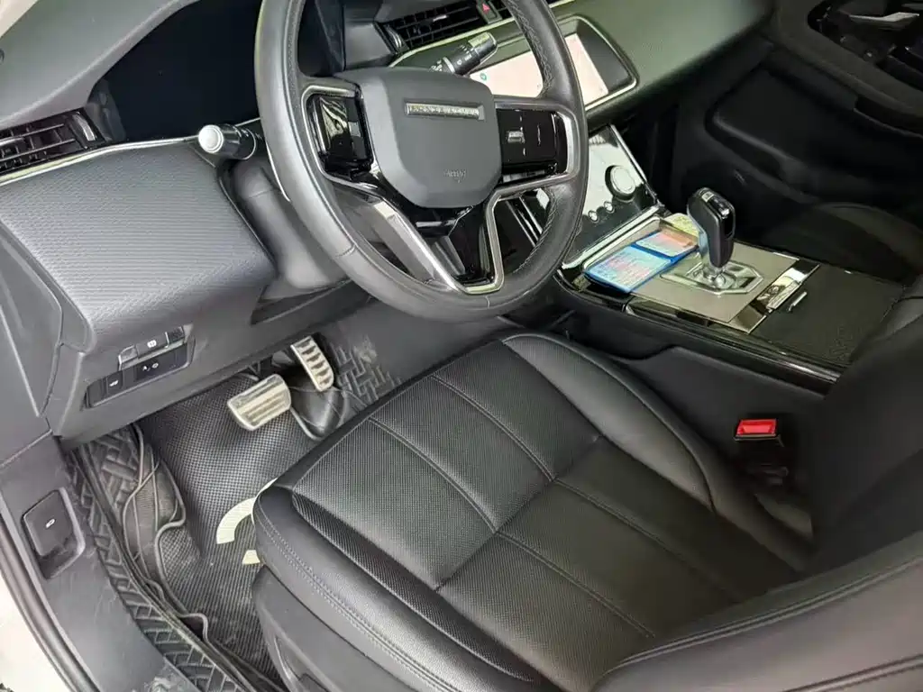 Land Rover Evoque 2022 — фото 2