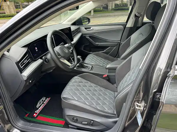 Volkswagen Sagitar 2023