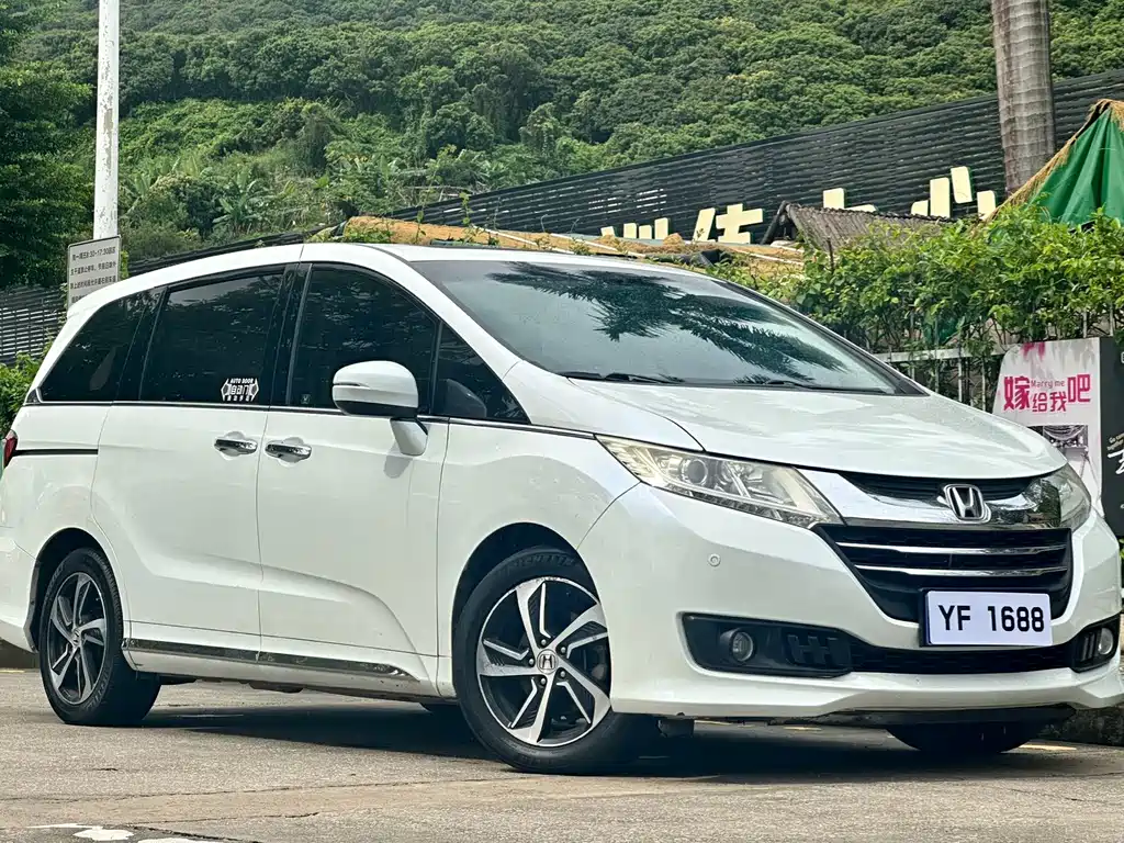 Honda Odyssey 2017 — фото 3