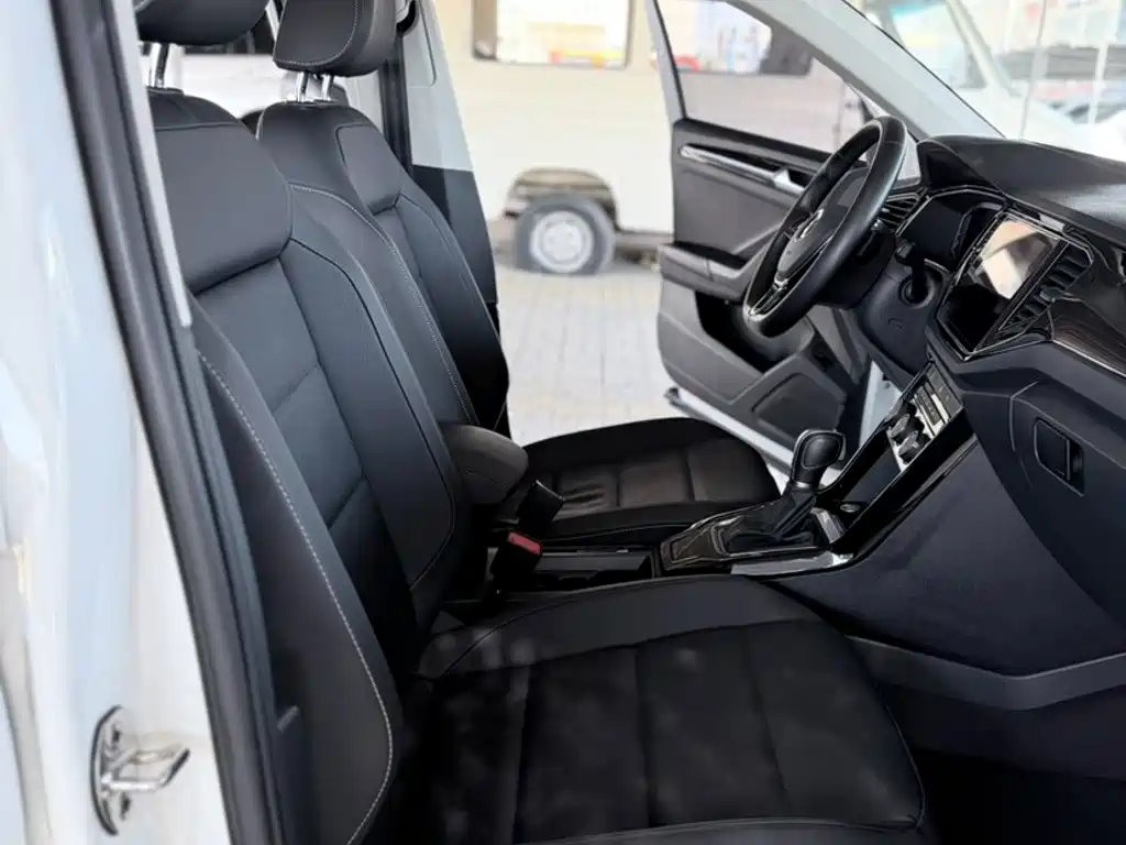 Volkswagen T-Roc 2022 — фото 16