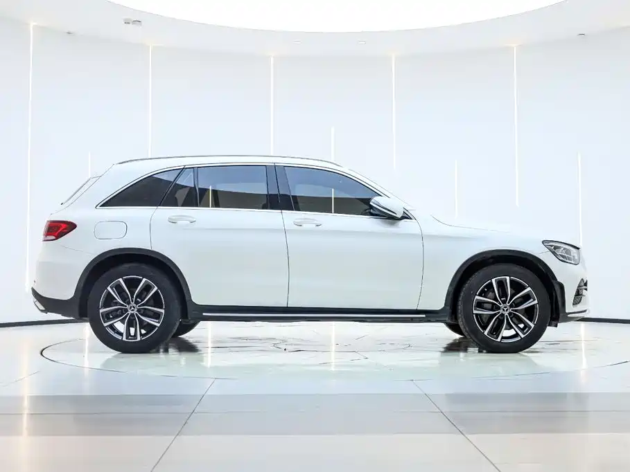 Mercedes-Benz GLC 2021