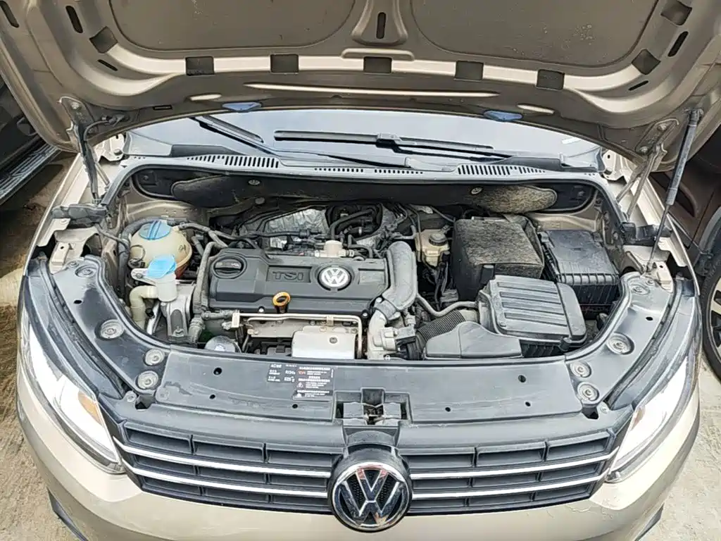 Volkswagen Touran 2015 — фото 13